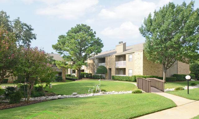 2525 Silverbrook Ln #1138 - Photo 3 of 27