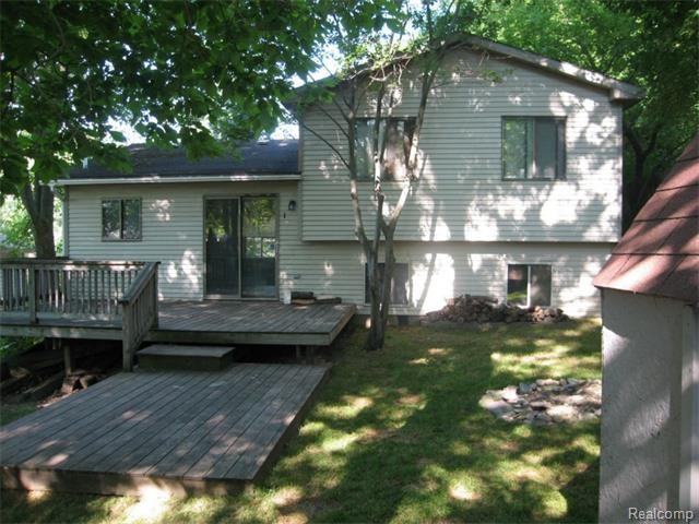 920 Old Hickory Ln - Photo 2 of 20