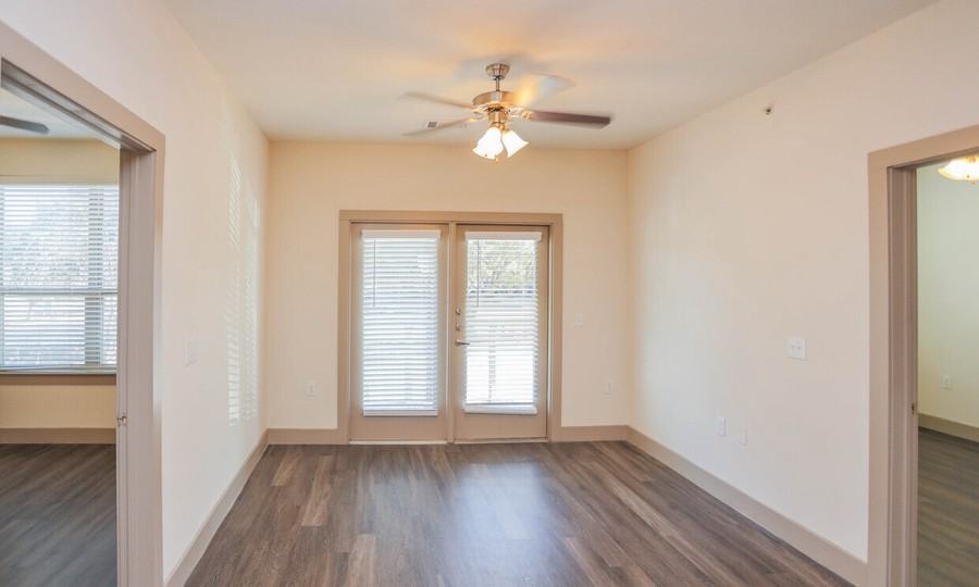 410 Mary St #4375 - Photo 3 of 50