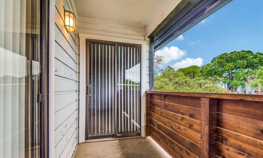 1608 Oak Creek Ln #4585 - Photo 3 of 27