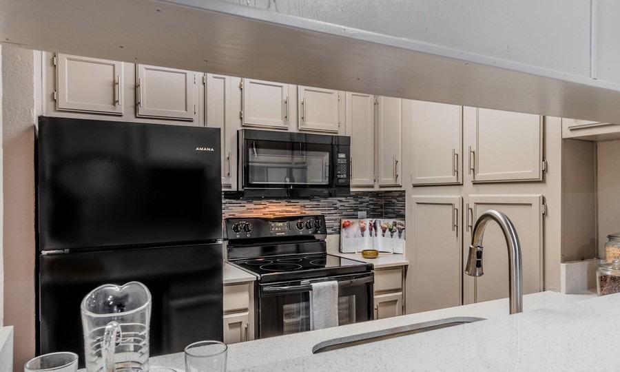 1023 Amherst Dr #2769 - Photo 2 of 38