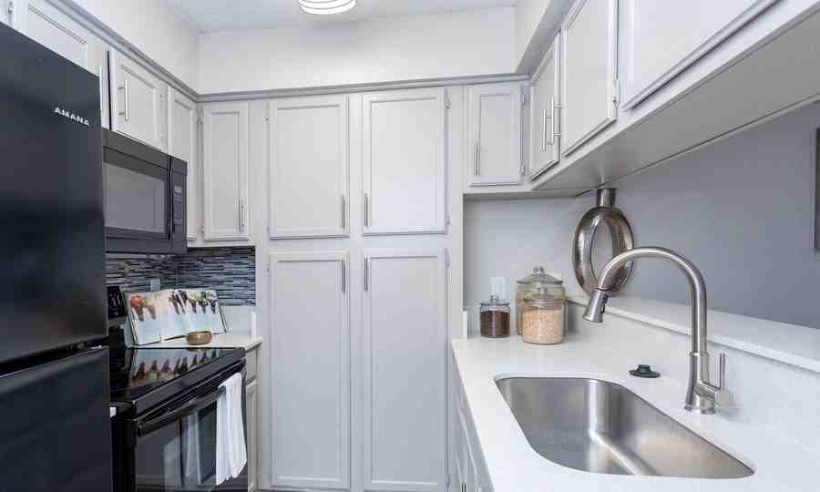 1023 Amherst Dr #2769 - Photo 5 of 38