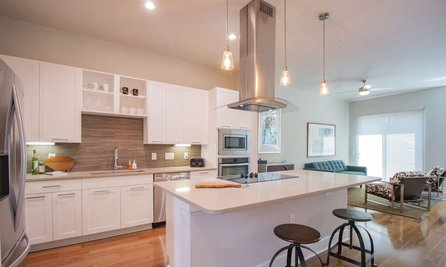 306 E Riverside Dr #1062 - Photo 7 of 19