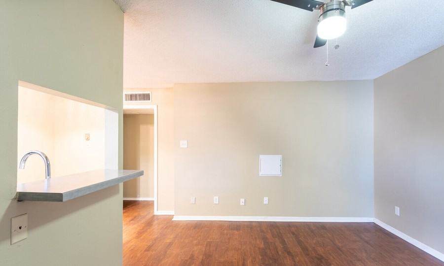 3407 Red River St #1621 - Photo 5 of 30