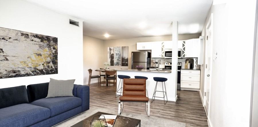 212 W 38th St #576 - Photo 4 of 19