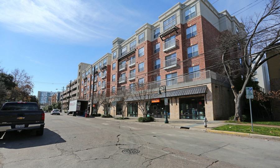 106 Nueces St #945 - Photo 4 of 15