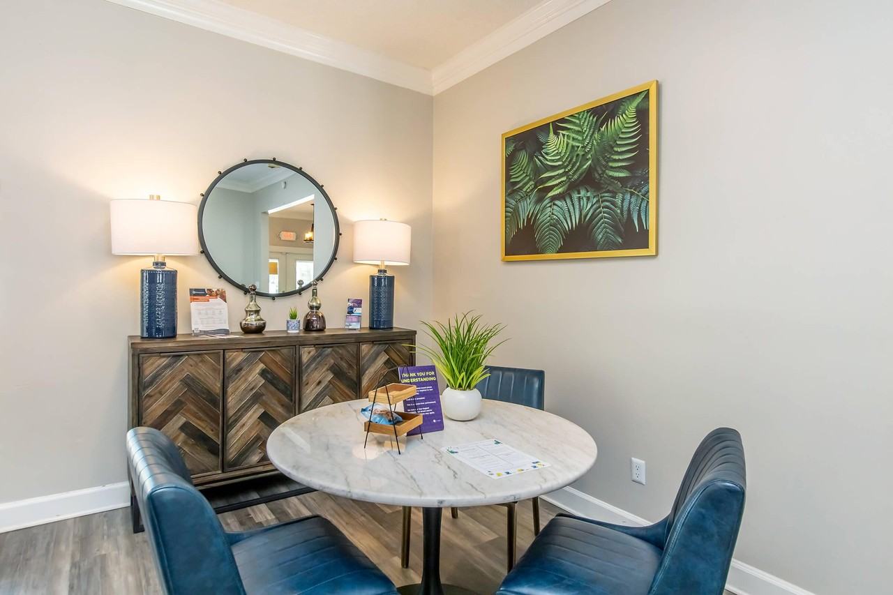 The Julep & Julep Flats - Photo 5 of 50