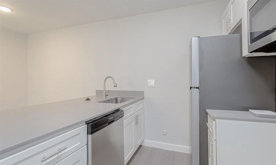 1720 Patton Ln #515 - Photo 3 of 34