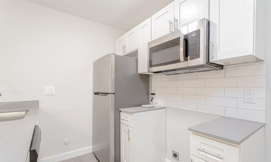 1720 Patton Ln #515 - Photo 4 of 34