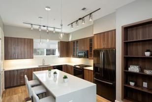 1624 E Riverside Dr #1680 - Photo 1 of 1