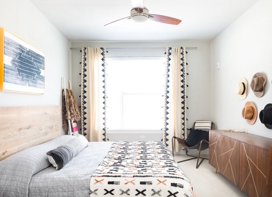 7306 N Lamar Blvd #1956