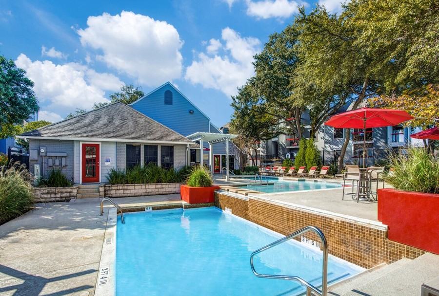 1076 Mearns Meadow Blvd #523