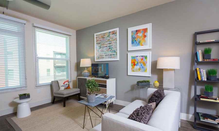 3007 Esperanza Xing #1836 - Photo 4 of 50