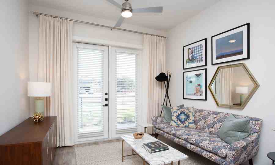 2507 W Braker Ln #292 - Photo 2 of 50