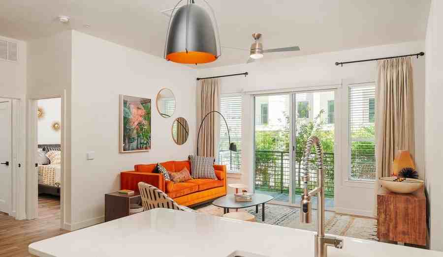 2507 W Braker Ln #292 - Photo 3 of 50