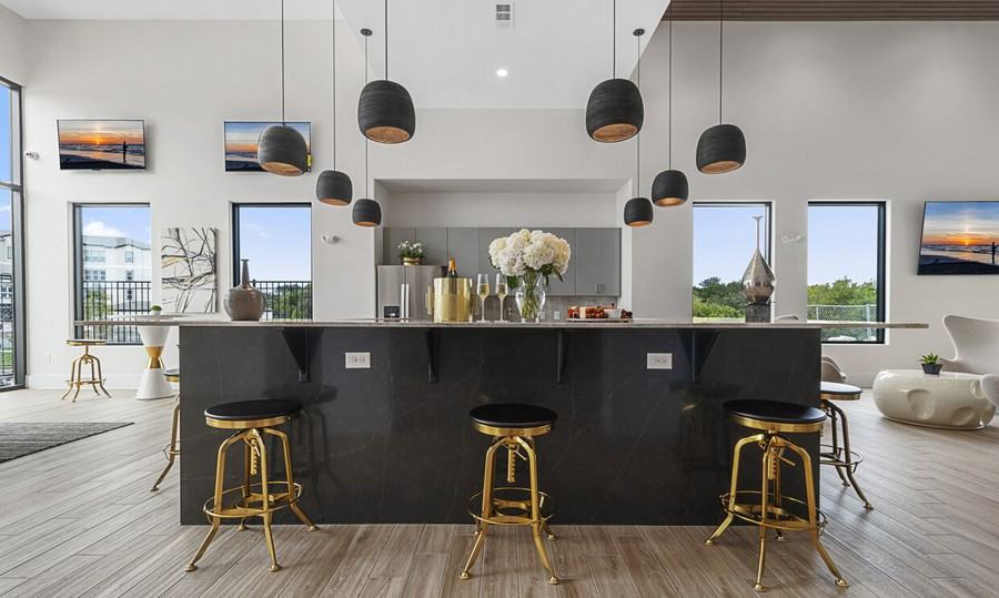 11928 S Interstate 35 #1799 - Photo 7 of 22