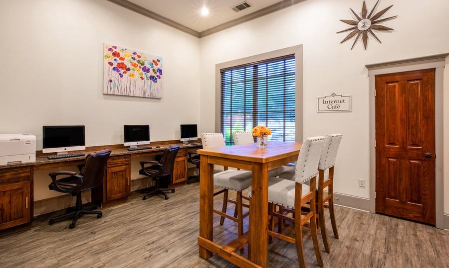 1815 Camas Dr #577 - Photo 5 of 11