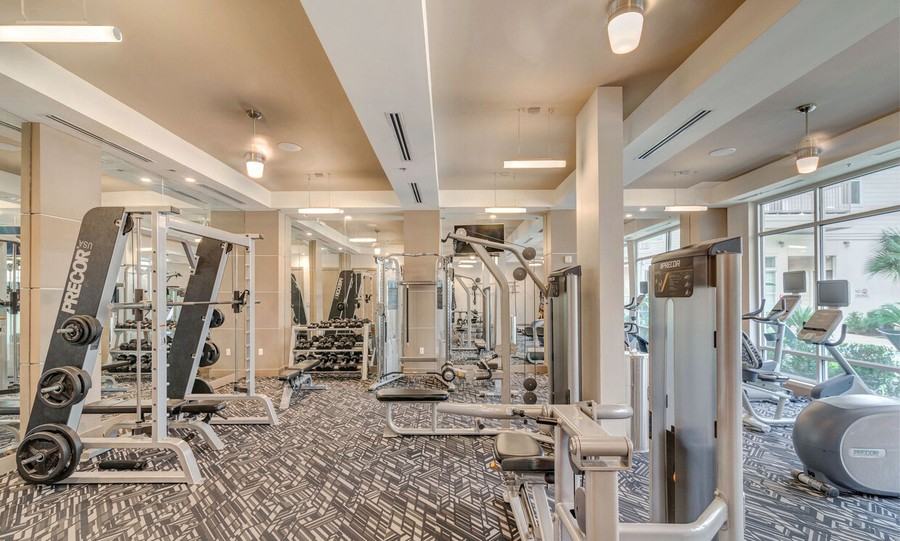 2031 E 7th St #410 - Photo 6 of 15