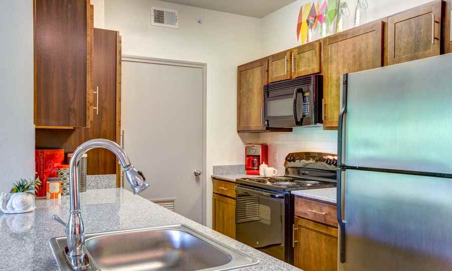 111 W 51st St #1324 - Photo 4 of 21