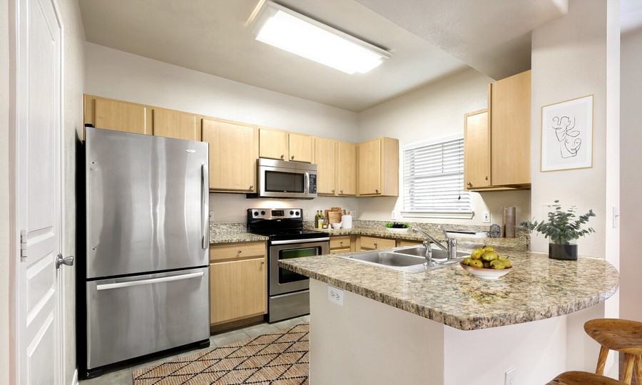 318 N Bluff Dr #718 - Photo 4 of 40