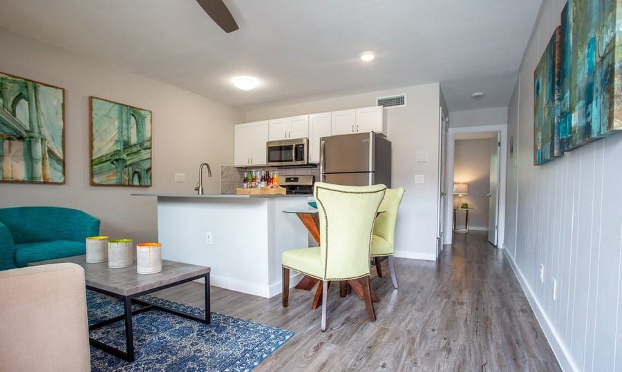 911 Romeria Dr #870 - Photo 3 of 17