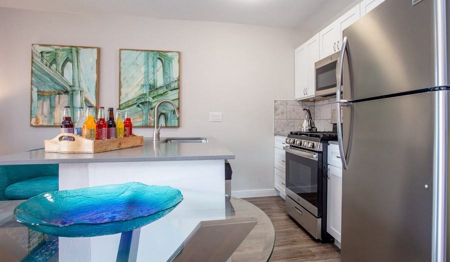 911 Romeria Dr #870 - Photo 4 of 17