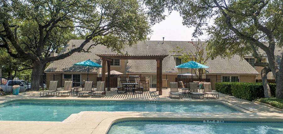 8810 Tallwood Dr #1184 - Photo 4 of 14