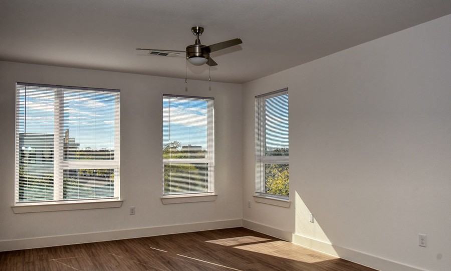 1644 E 2nd St #567 - Photo 2 of 20