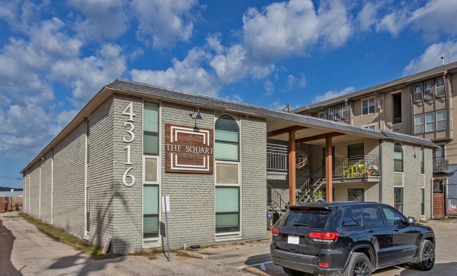 4322 Bull Creek Rd #1427 - Photo 4 of 17