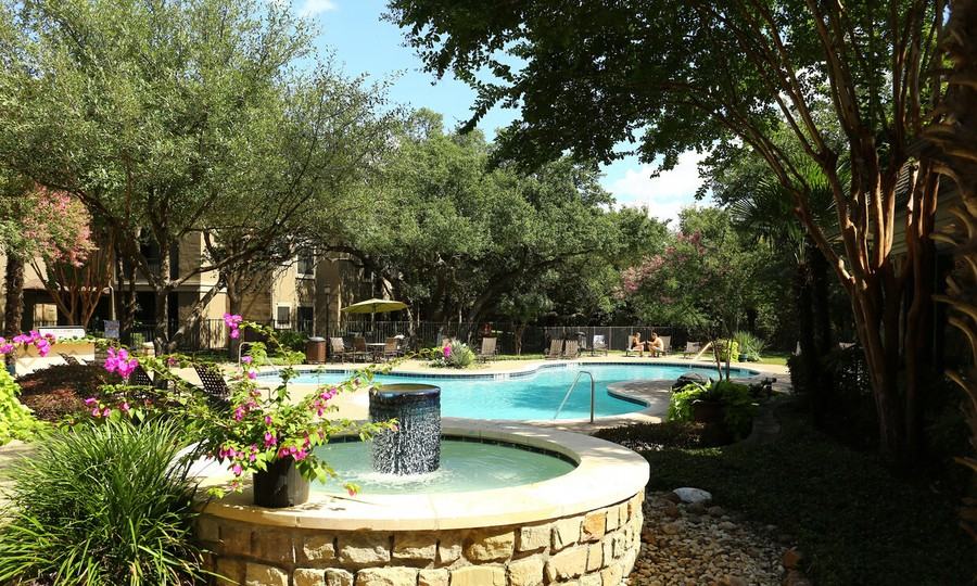 6707 Brodie Ln #389 - Photo 3 of 36