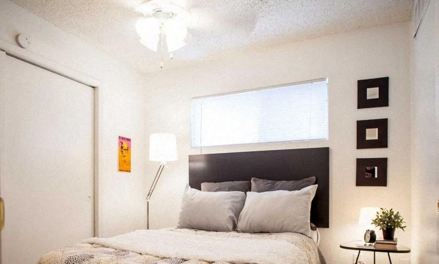 307 W 39th St #916 - Photo 3 of 10