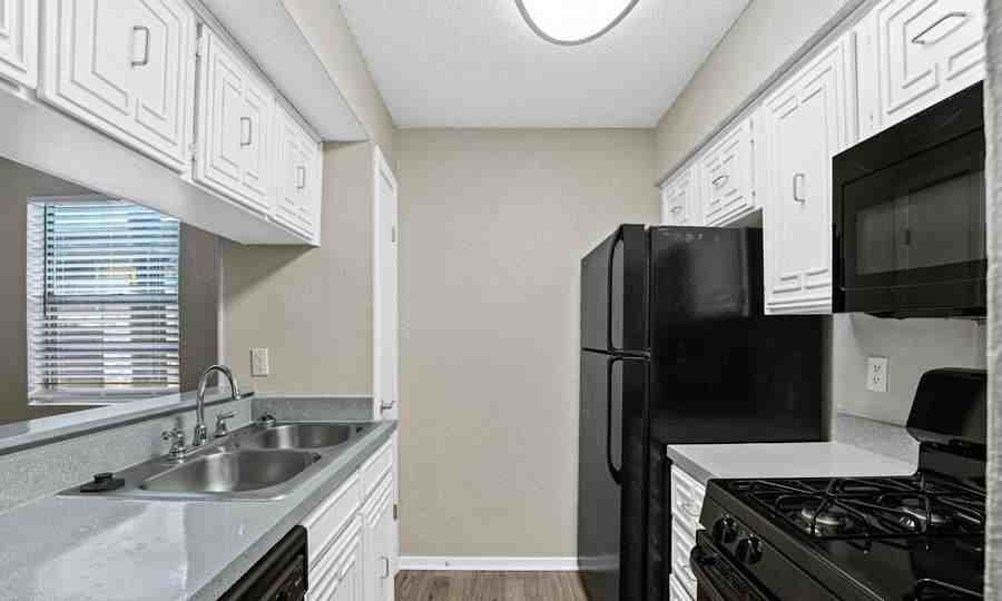5612 N Lamar Blvd #1122 - Photo 6 of 50