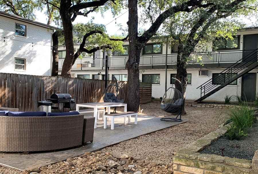 706 Hearn St #1221 - Photo 2 of 29