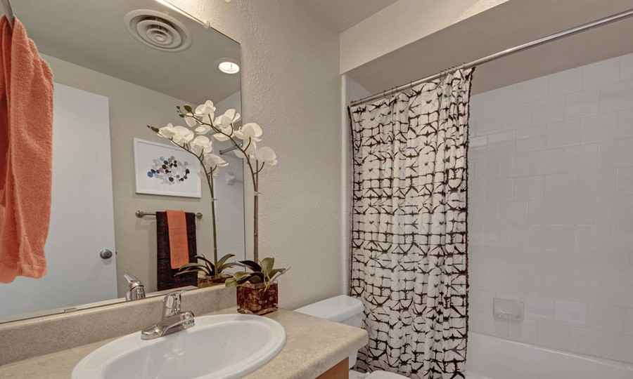 1228 Commerce St #176 - Photo 4 of 24
