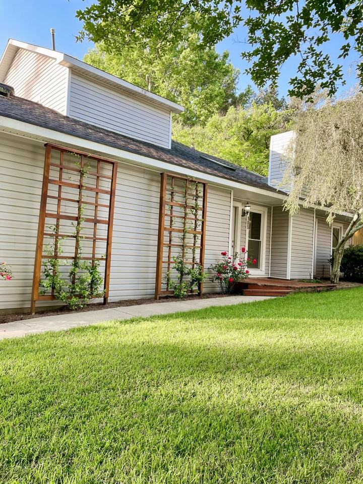 105 Maplebrook Ct #NA - Photo 2 of 37