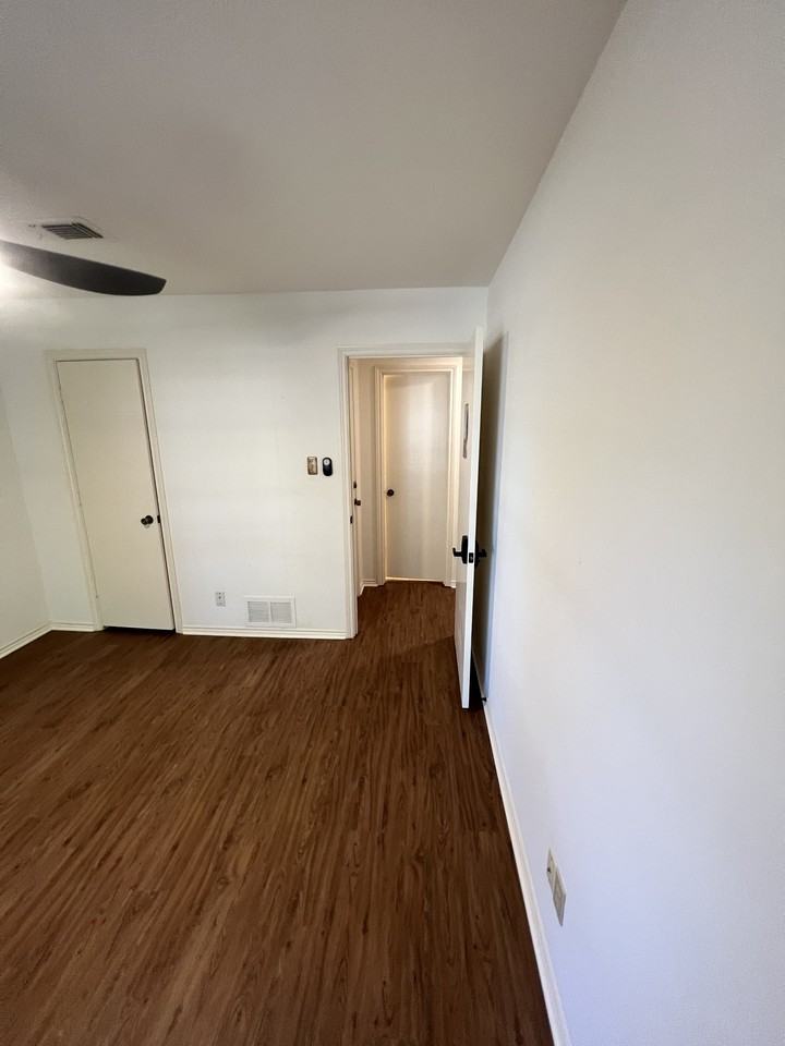 711 Northridge St #NA - Photo 6 of 30