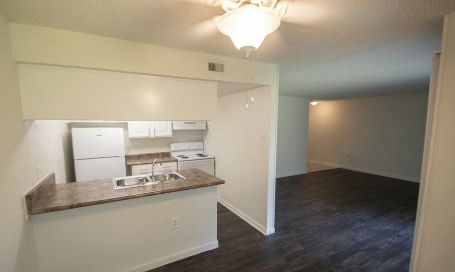 Melody at Hemlock W MB13 #4165 - Photo 7 of 44