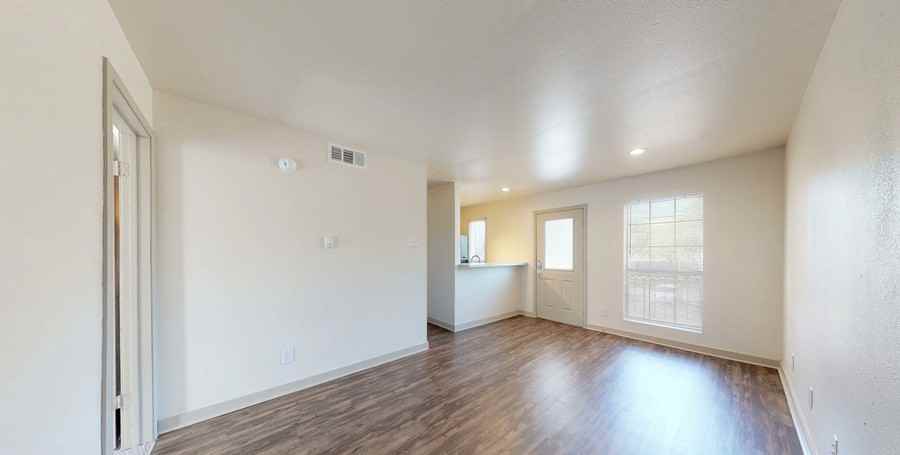 1546 Chenault St #533 - Photo 3 of 50