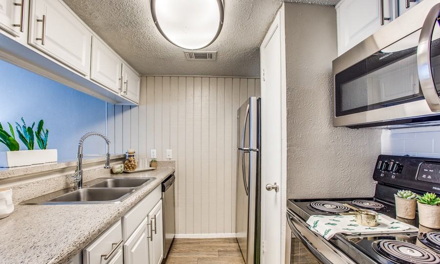 La Cosa Dr #1577 - Photo 3 of 16