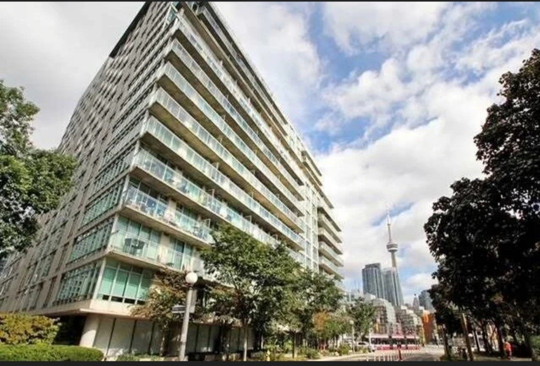 650 Queens Quay West
