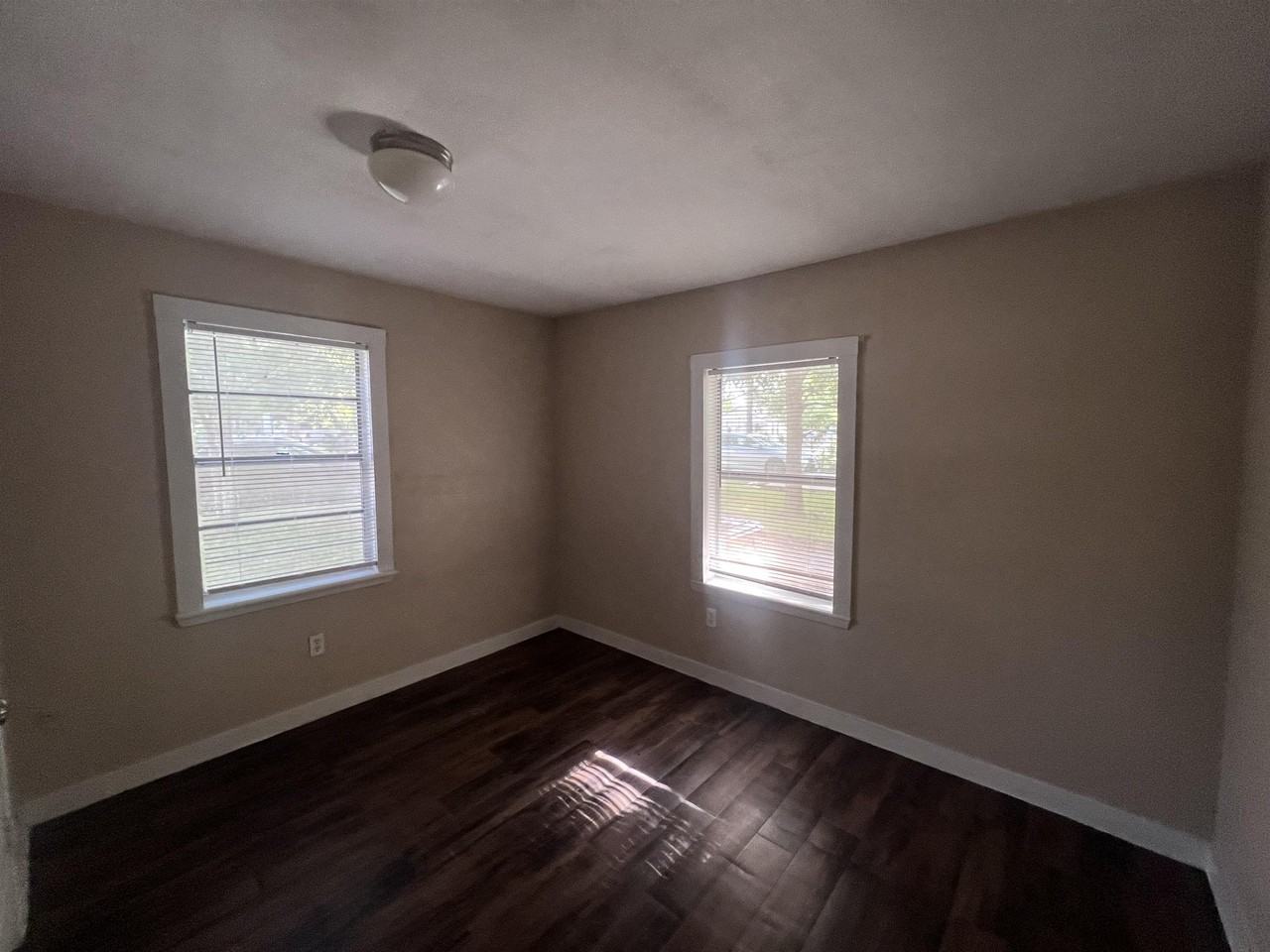 414 Laredo St #1 - Photo 6 of 11