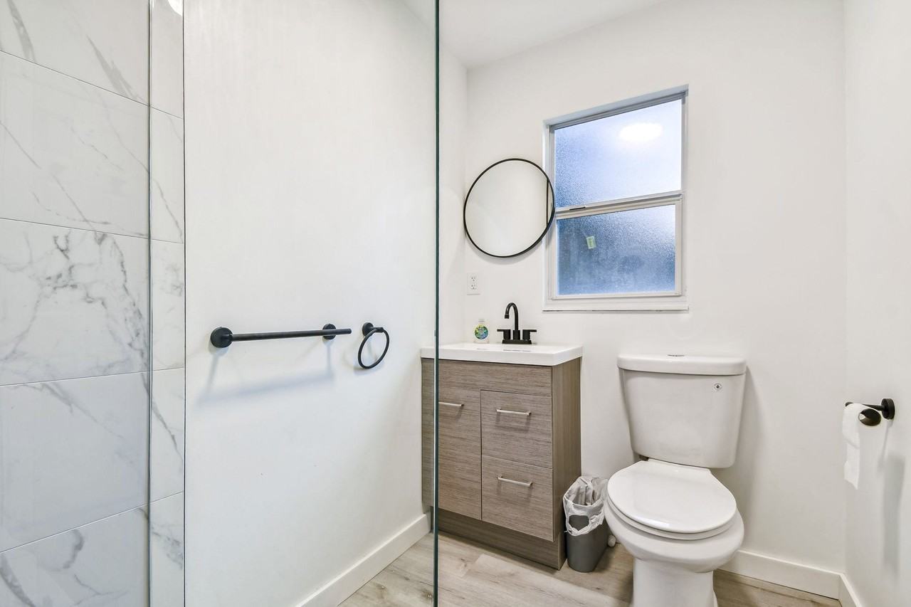 Xenia St N - Photo 3 of 11