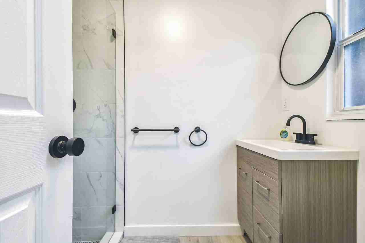 Xenia St N - Photo 4 of 11