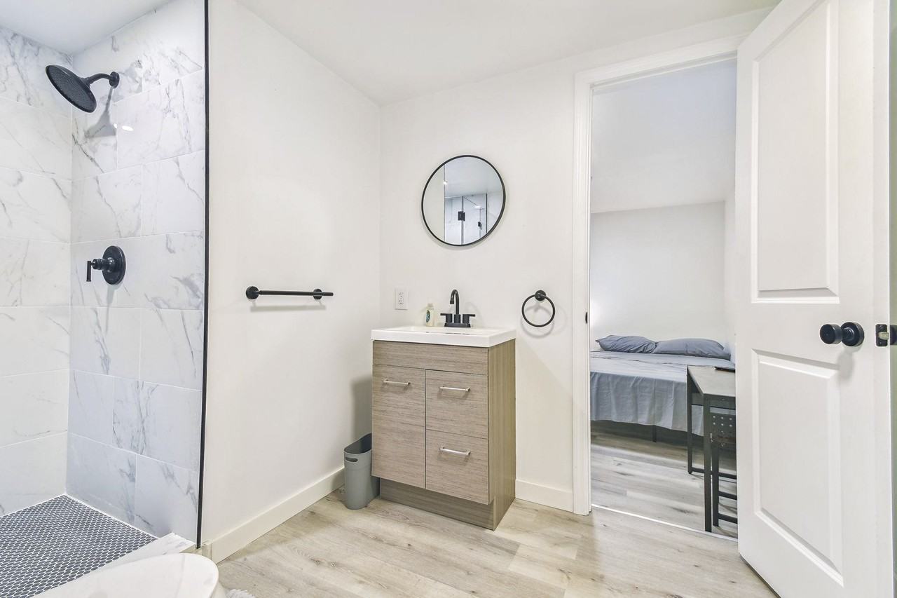 Xenia St N - Photo 6 of 11