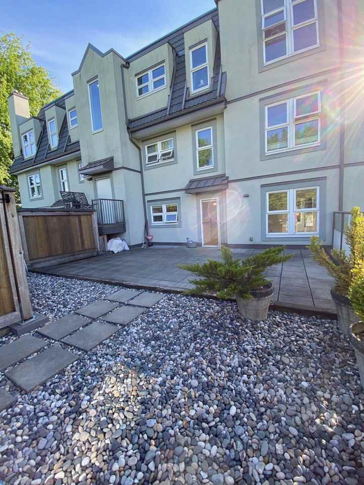 99 Begin Street, Coquitlam, BC V3K 6R5 2 Bedroom Apartment for Rent