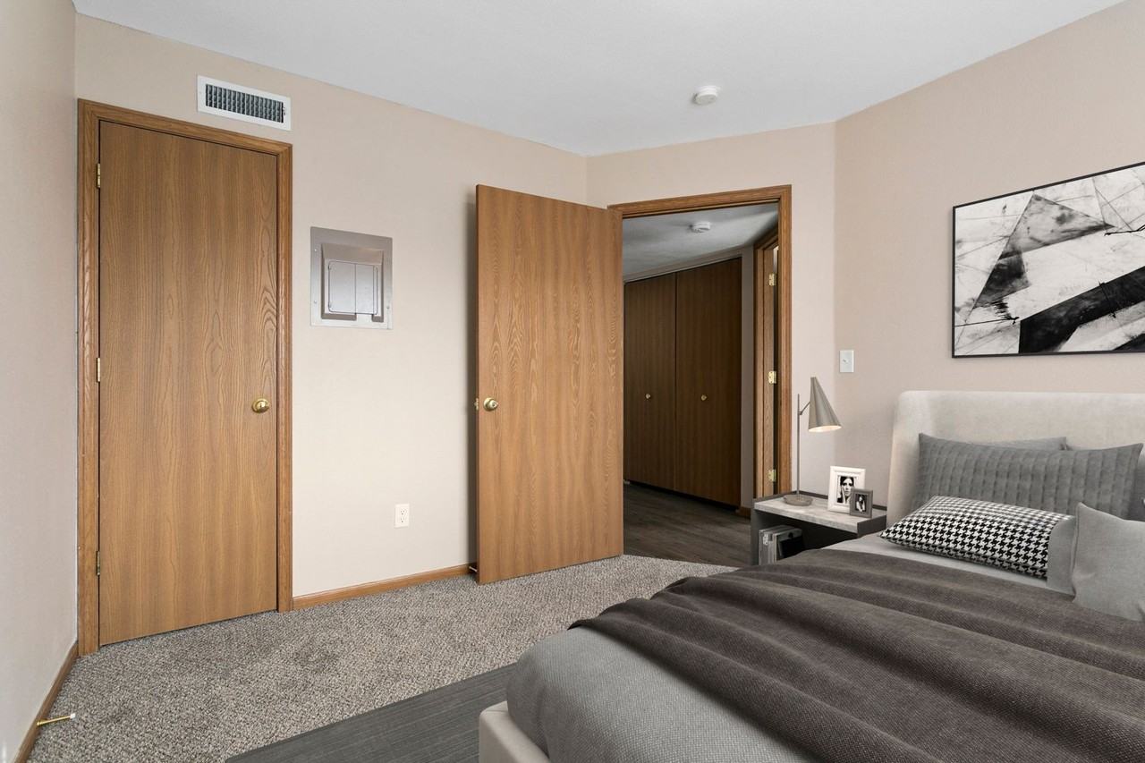 EVERYTHING YOU NEED.  ALL RIGHT HERE. - Photo 7 of 41