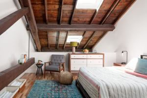 featured image of 230 Goldsboro St Sw