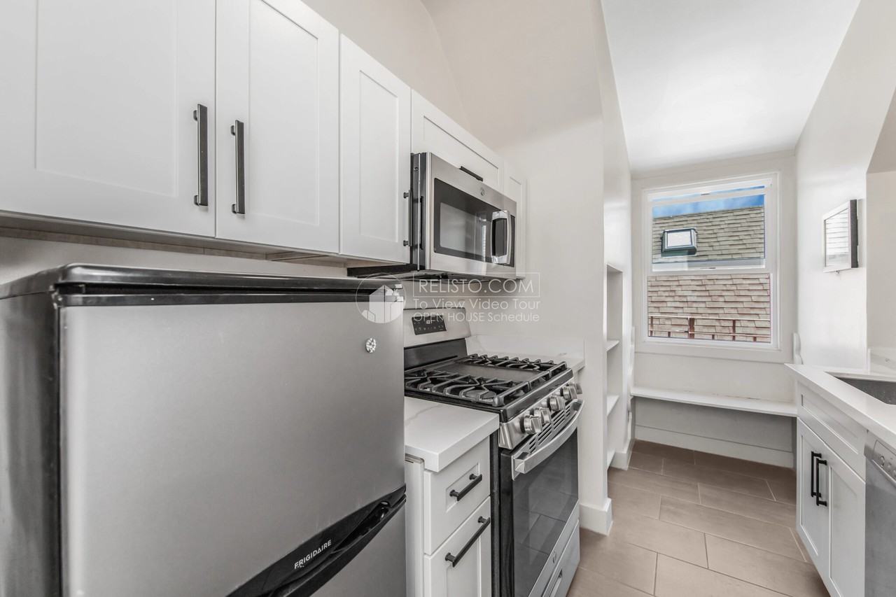 1438 Page St #8 - Photo 6 of 40