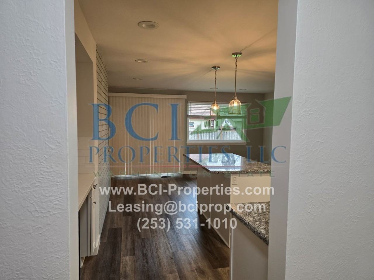 8811 Forest Ave Sw - Photo 4 of 50
