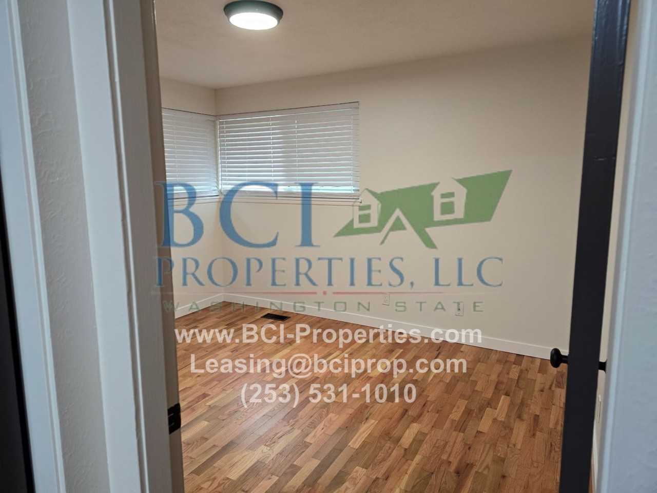 8811 Forest Ave Sw - Photo 7 of 50